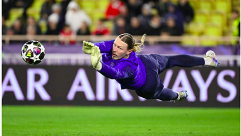 Người Nga ‘cổ đại’ trong khung thành PSG